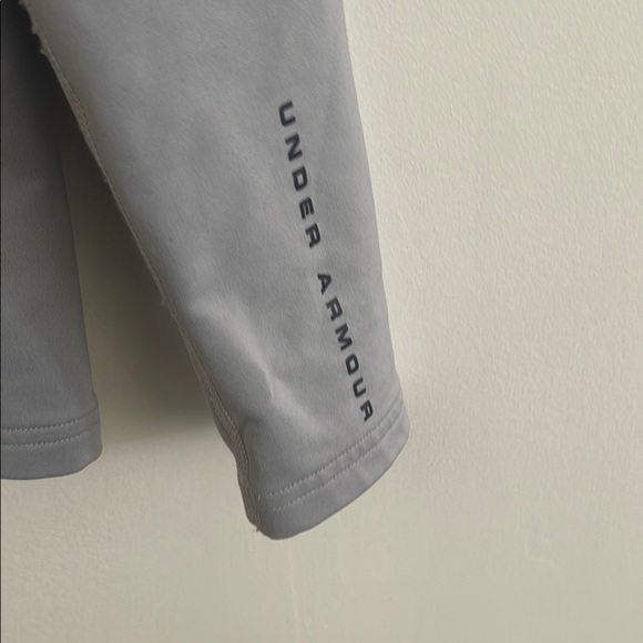 Under Armour Gray Long Sleeve Tee for Active Comfort - Picture 5 of 5
